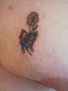 Exposing myself with my new tittie tattoo and lingerie - N