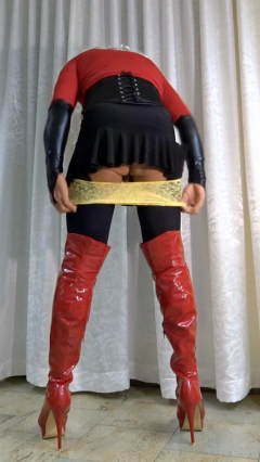 Crossdresser - N
