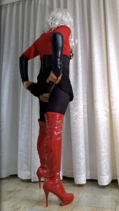 Crossdresser - N