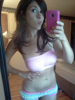 USA woman boobs pussy selfie - N