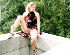 Pussy girls on the street without panties Photo erotica - N