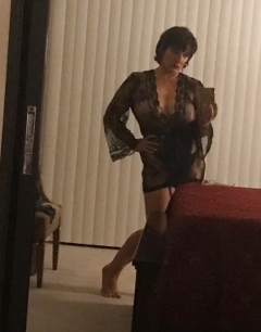 Gorgeous Amateur Mature Cocksucker Black Lingerie Photo Shoo - N