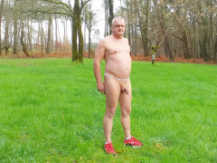 Je suis nudiste je vis nu et j aime ca - N