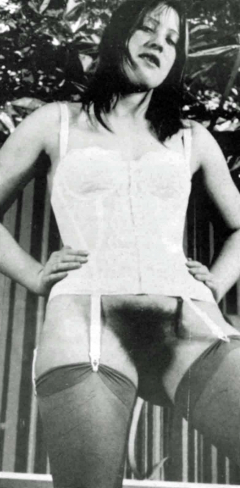 Amazing hairy pussy. Retro pics! - N