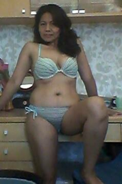 Sexy Pics of Mrs. Marie G. Gundran of Tubao Sex Scandal - N