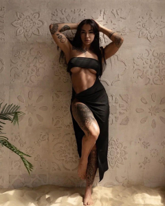 mature and sexy - N