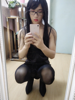 Chinese cross dresser Xiao Zuo takes a selfie - N