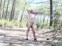 Un petite balade nu dans la nature - N