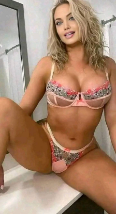 Beautiful body and underwear - N