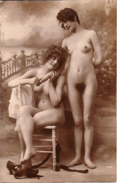Antique Solo Chicks - N