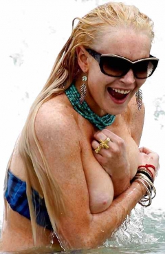 Tits Who Peeked 4 - N
