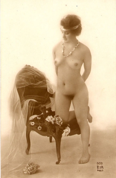 Antique pin babes 3 - N