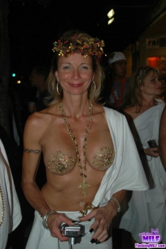 Public Boobs 8 - N