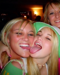 tongue seduction 1 - N