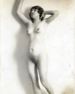 Antique pin babes 4 - N