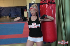 A rookie fighter, Leyla - N