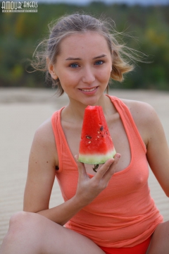 Cute teen babe - N