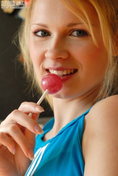 Marvelous Teen with Lollipop - N