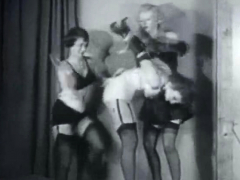 vintage-lesbian-bdsm-pussy