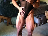 Cumshot amateur MILF suck and jerks dude in the bedroom