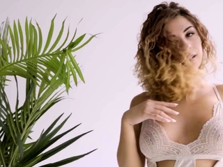 Alice Kelly - Eastern Flavour