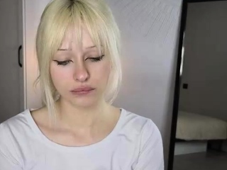 Amateur Webcam Chick Masturbates On Webcam More at