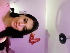 Amateur Webcam Teen Flashes Masturbates