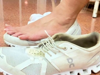 amateur his tall blonde fetish masturbating on live webcam