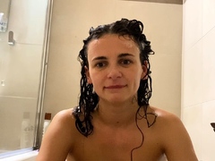 Close up amateur masturbating solo