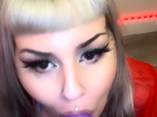 Masturbating loving babe solo toy plays with enthusiasm