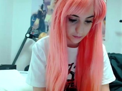 amateur-webcam-teen-masturbates-and-teases