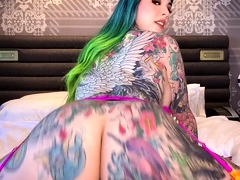 amateur-blonde-milf-nicole-webcam-fingers-pussy-and-ass