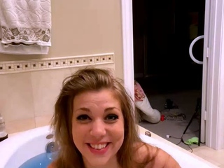 Solo girls masturbate until orgasm for