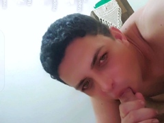 Garoto de programa fazendo anal e boquete