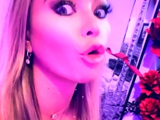 Lovely Blonde With Tight Pussy Masturbate Solo