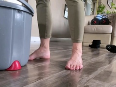 Lezlyan Aka La_little_dancer_feet Onlyfans - If I Want