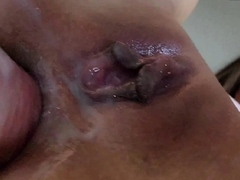 Introduza devagar no meu cuzinho e goze dentro - cena de